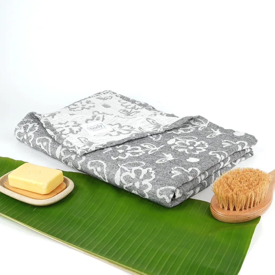DT BANANA PGR JACQUARD FLORAL BATH TOWEL 75X150CM