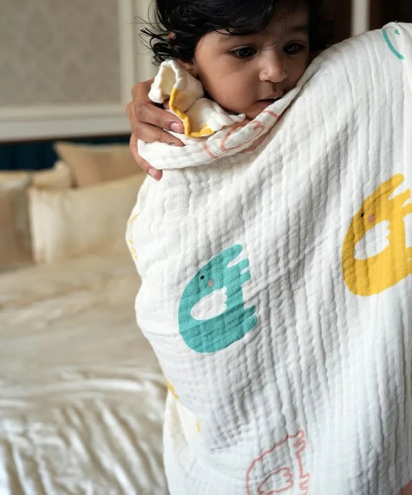 DT BAMBOO 4 LAYER BABY TOWEL 75X75CM