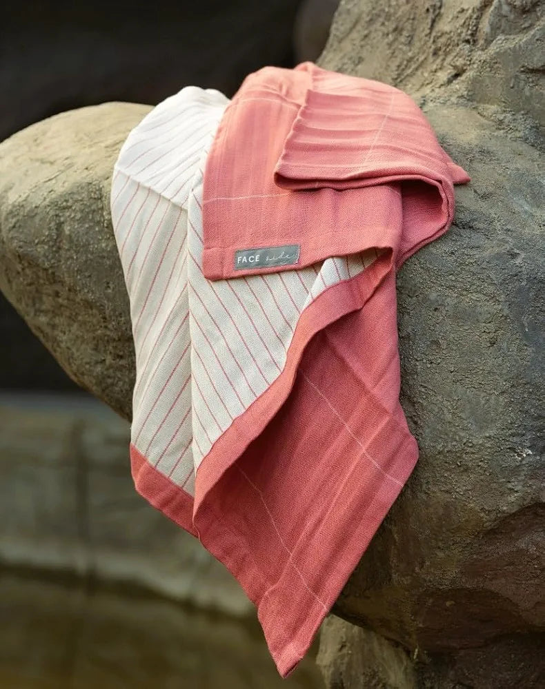 DT ALOEVERA BATH TOWEL